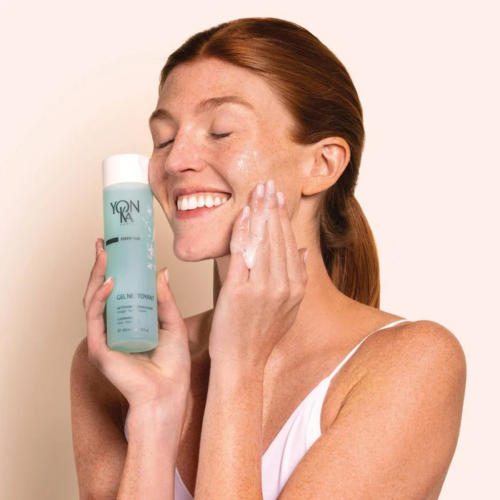 GEL NETTOYANT AUX EXTRAITS D'IRIS ( VISAGE ET YEUX) 200ML - Image 2