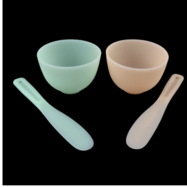 BOL SOUPLE SILICONE (10cmx7cm) AVEC SPATULE (21cm)